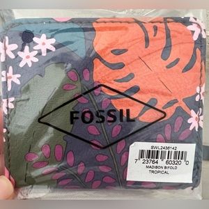 NWT Fossil Women's Madison Leather Bifold Tropical Print